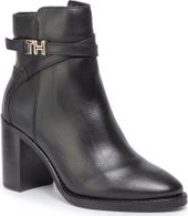 Polokozačky TOMMY HILFIGER Th Hardware Leather High Bootie FW0FW04284 Černá