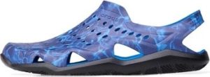 Crocs Pantofle Swiftwater Wave Graphic M ruznobarevne