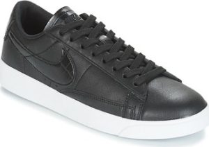 Nike Tenisky BLAZER LOW ESSENTIAL W Černá